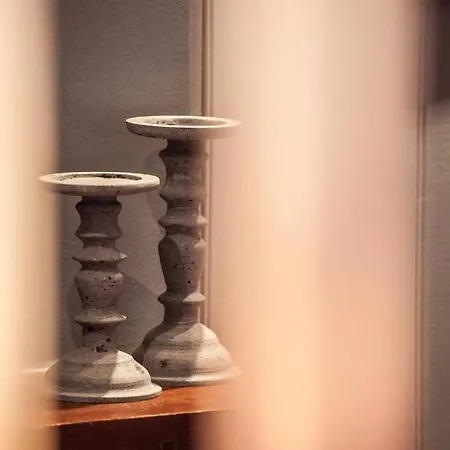 بيت للعطل The Grey House