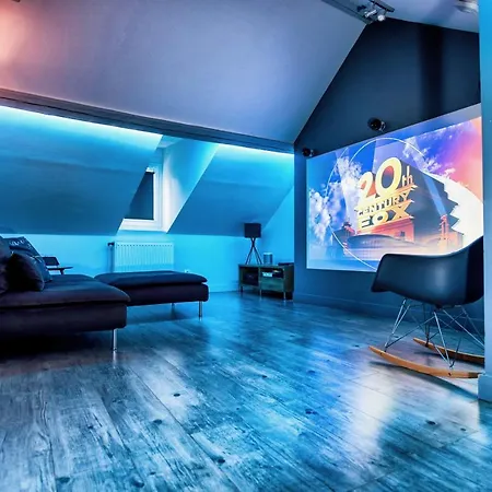 بيت للعطل The Grey House